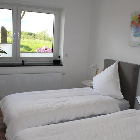 Gaestezimmer Bergerhof - Ankommen Und Wohlfuehlen 노이스 외부 사진