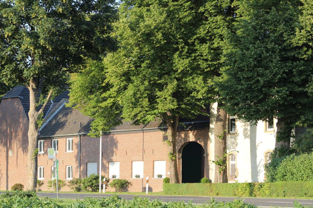 Gaestezimmer Bergerhof - Ankommen Und Wohlfuehlen 노이스 외부 사진